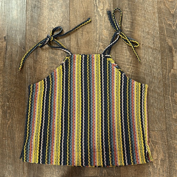 Texture & Thread Madewell crochet tie shoulder top - Picture 4 of 6